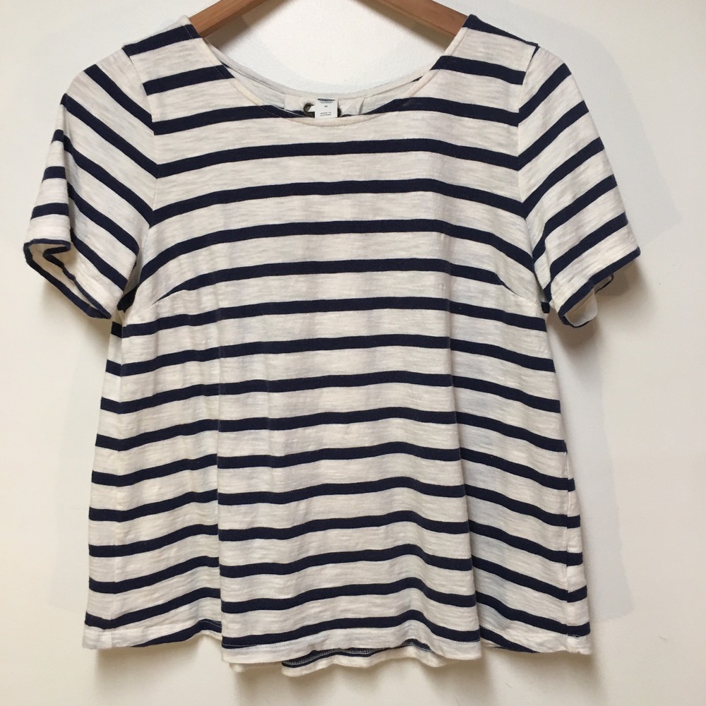 Old Navy Lace Up Back Striped Top Women Size M‎ Blue White Nautical Short Sleeve